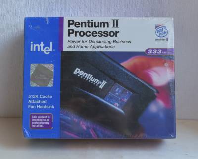 Boite de processeur Intel Pentium II 333 MHz.