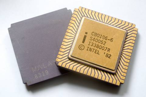 Processeurs Intel C80186-6.