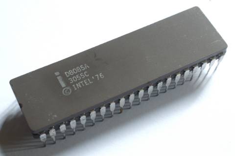 Processeur Intel D8085A.