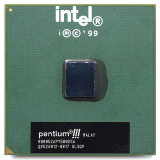 Processeur Intel Pentium III 500 MHz (Coppermine).